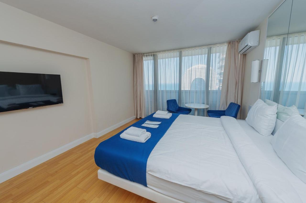 Orbi City Luxury Suite Batumi Exterior photo